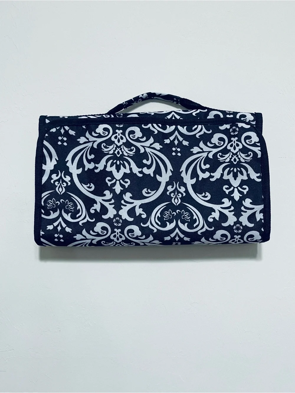 Hanging Jewelry & Accessory Storage Organizer Damask Pattern Folding Travel